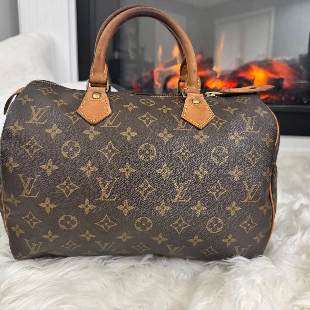 Louis Vuitton Brown Speedy purse Bag with Iconic Monogram